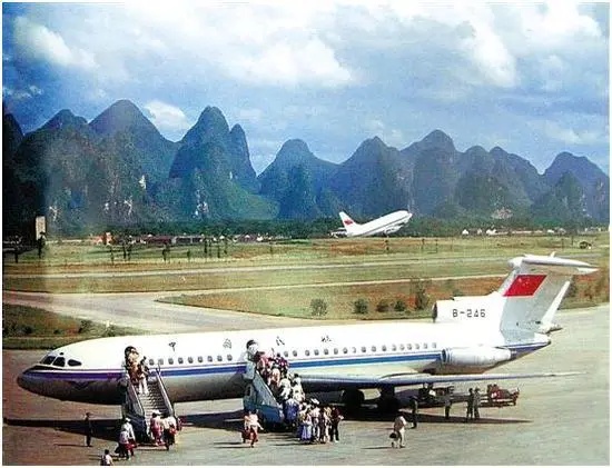 这个地方耗资8亿5&nbsp;削平了65座山头建机场—美国退役飞机协会