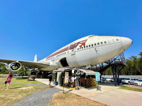 咖啡馆-美国退役飞机协会