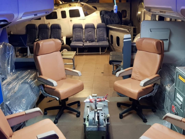 航空影视-美国退役飞机协会